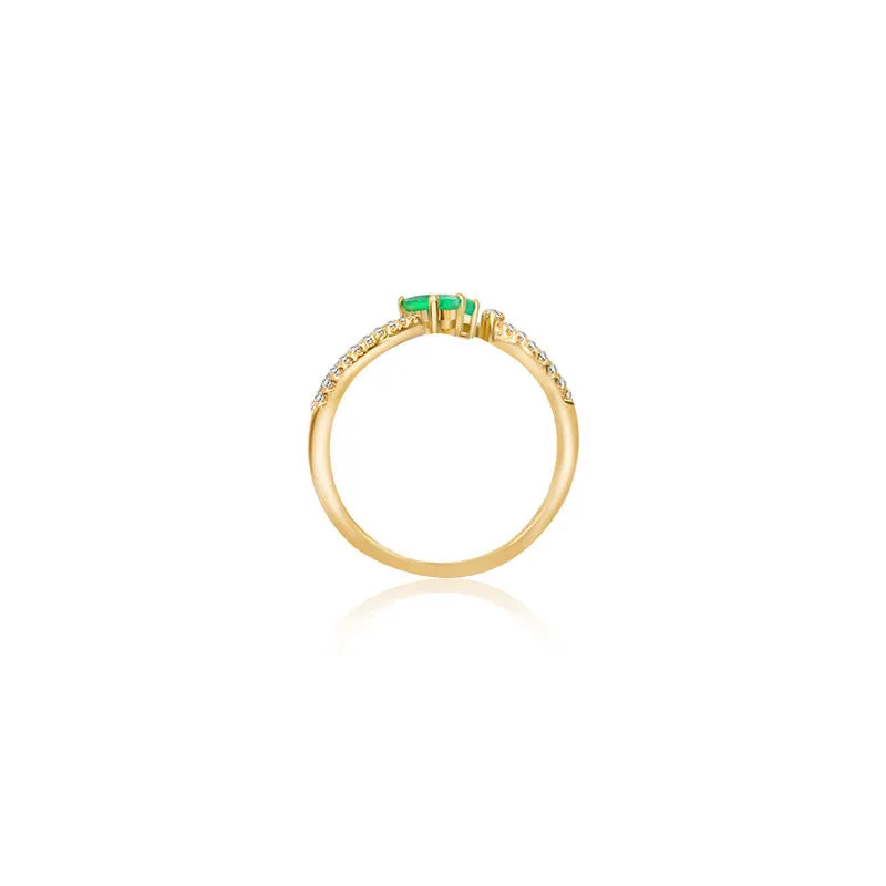 18k Gold Double Emerald Connected Diamond Ring