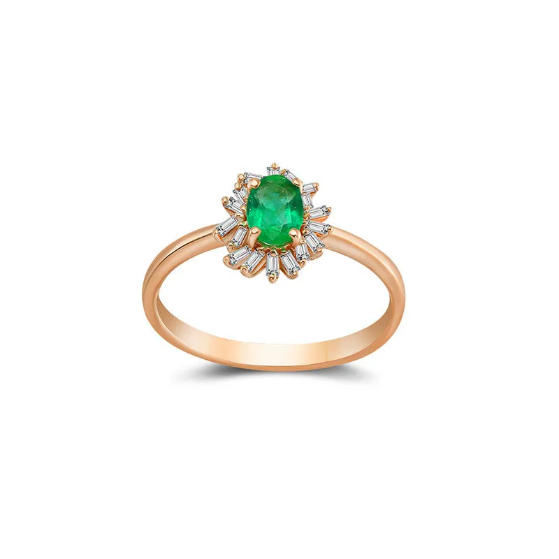 18k Gold Emerald Ring Surrounded by Irregular Shape Diamond