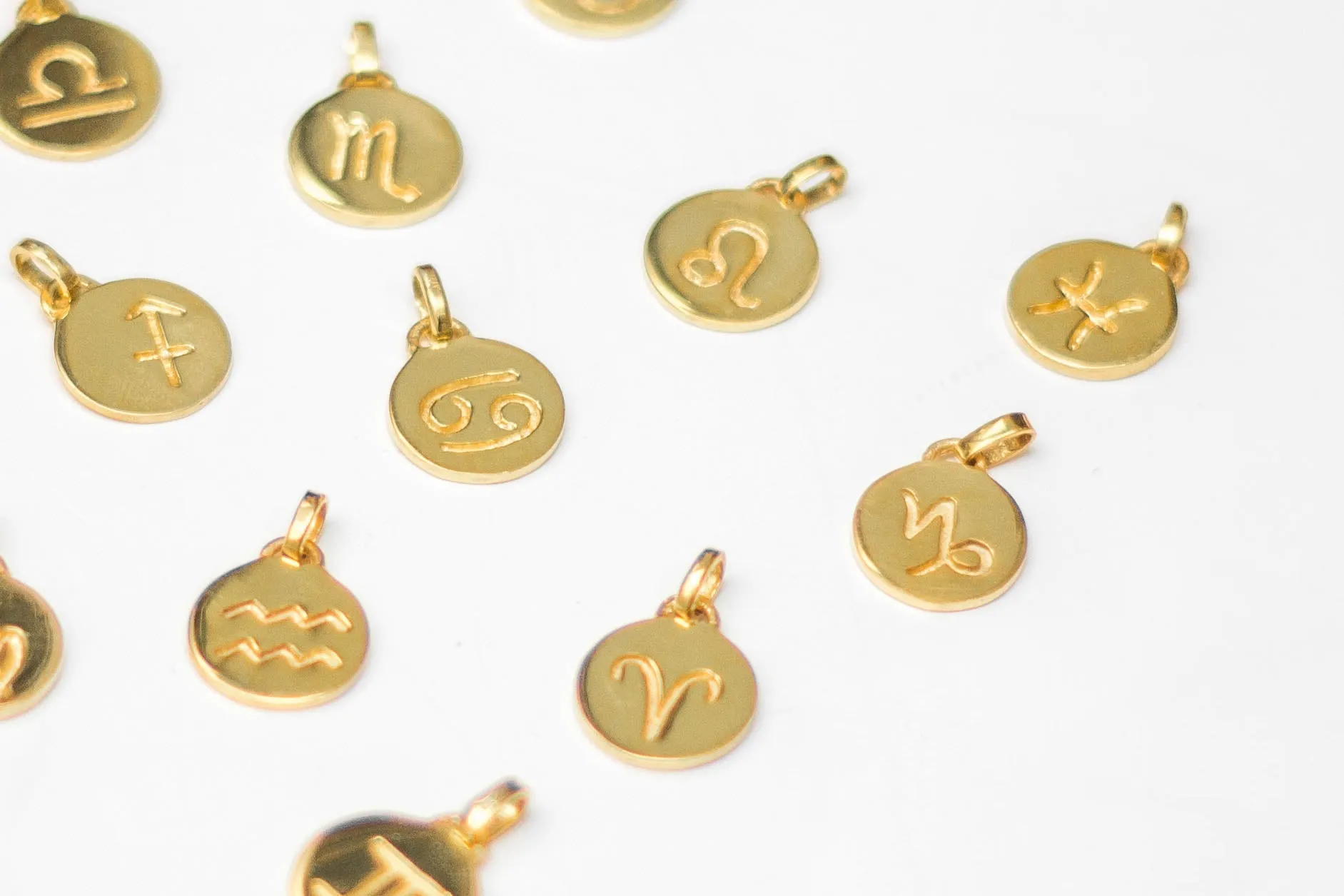 Aquarius Necklace, Solid Gold