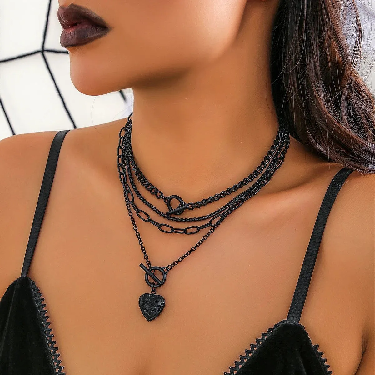 Eclipse Noir Neacklace  Set