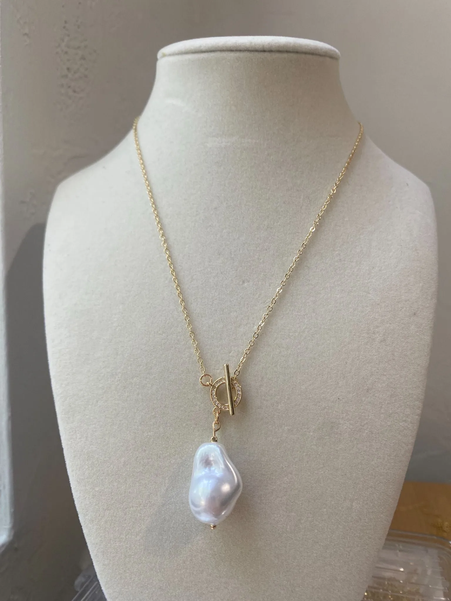 Elegant Dainty Pearl Pendant Chain Necklace