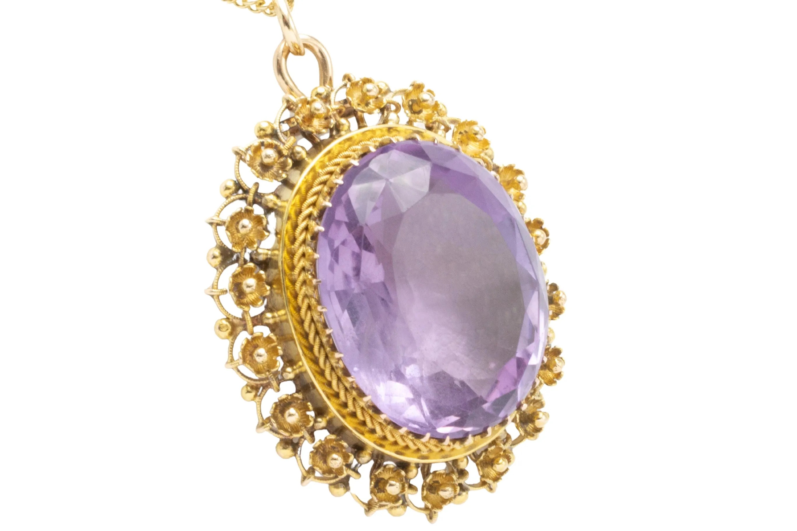 Large vintage amethyst pendant in 14 carat gold