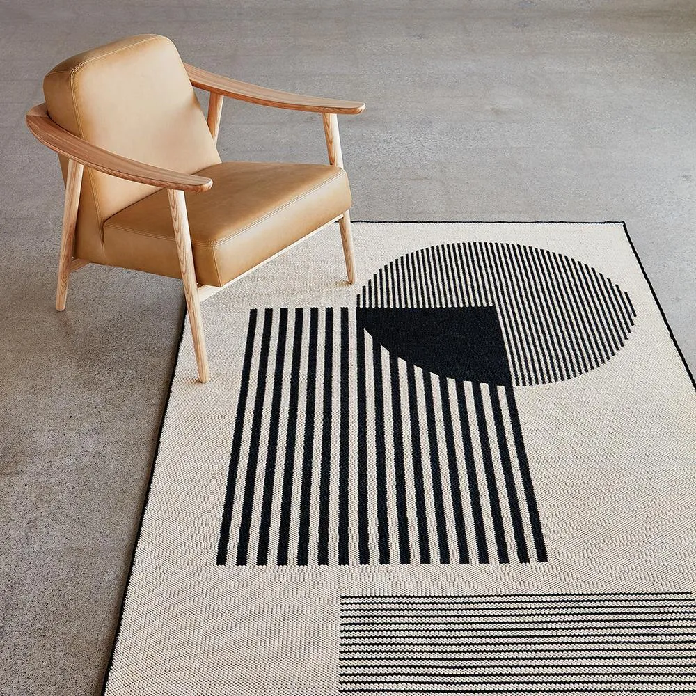 <font color="#ff0000">FLOOR MODEL</font><br> Construct Reversible Rug - Versa