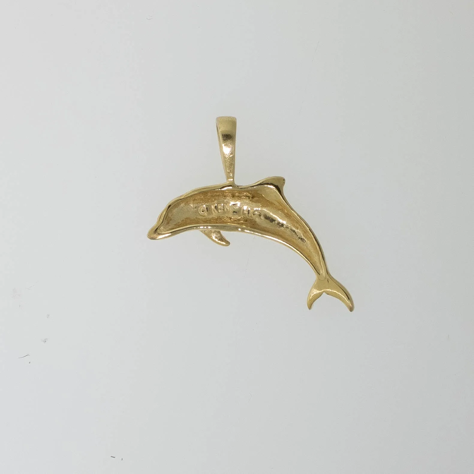 Pre-Owned 14K Yellow Gold Dolphin Pendant, 0.8 DWT, 21x21mm