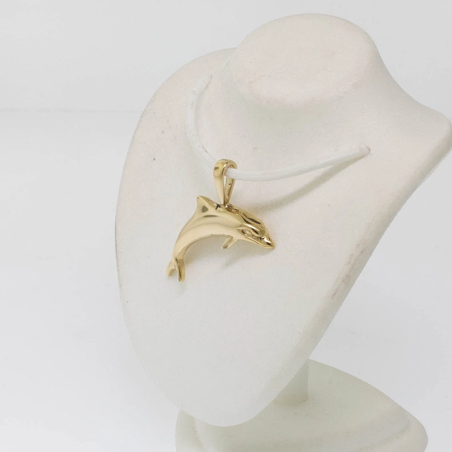 Pre-Owned 14K Yellow Gold Dolphin Pendant, 0.8 DWT, 21x21mm